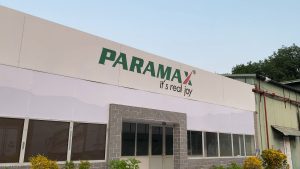 Loa Paramax sản xuất ở đâu?